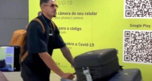 Lucas Veríssimo comparece à Arena para ver Corinthians e São Paulo