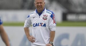 Mano Menezes é o novo técnico do Corinthians